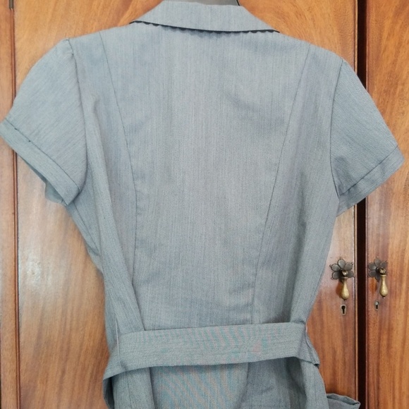 Short sleeved, grey, waist coat/blazer size large - Picture 3 of 5